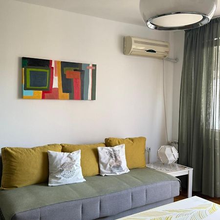 Cosy Apartment In The Heart Of Skopje Esterno foto