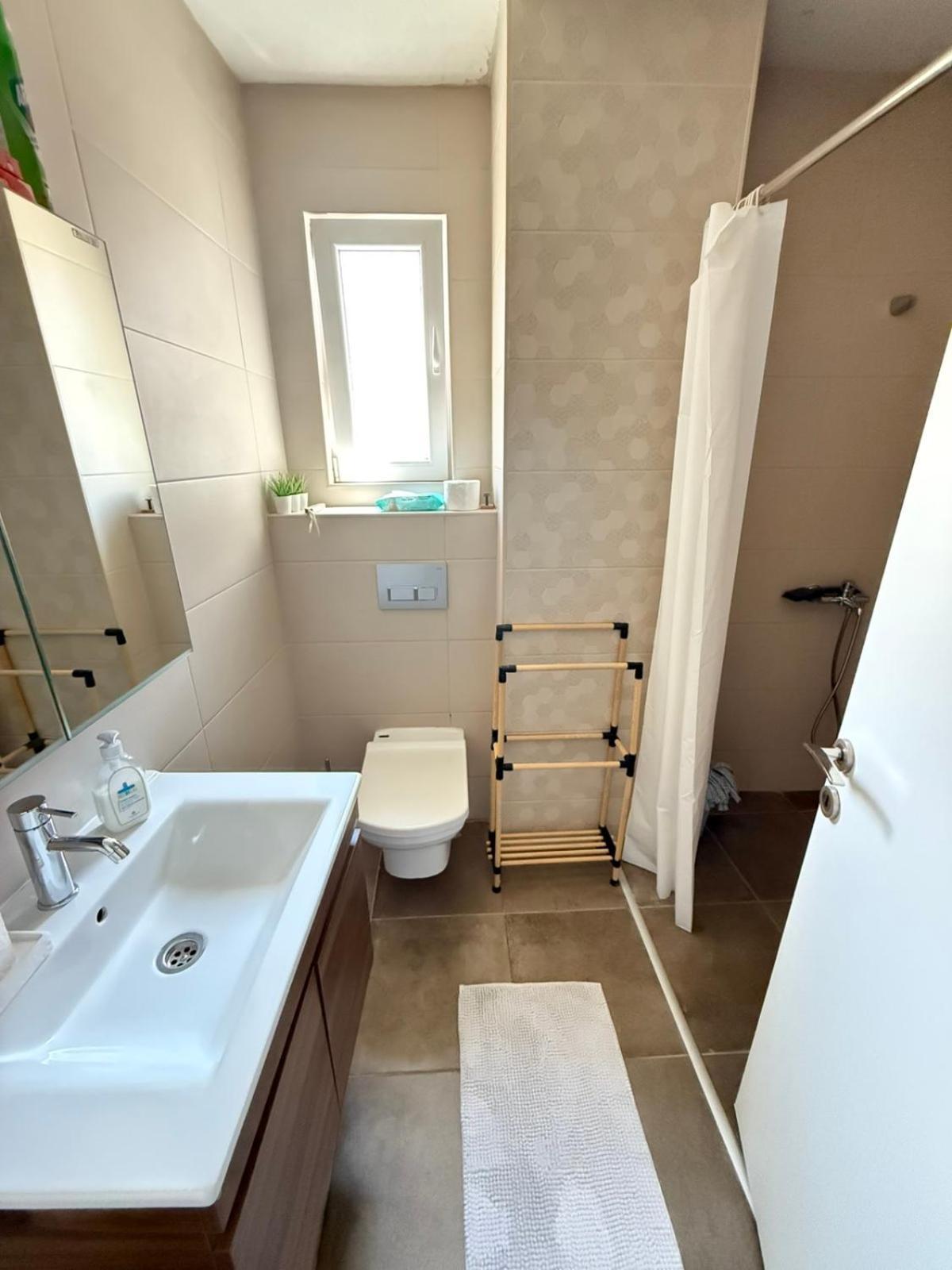 Cosy Apartment In The Heart Of Skopje Esterno foto