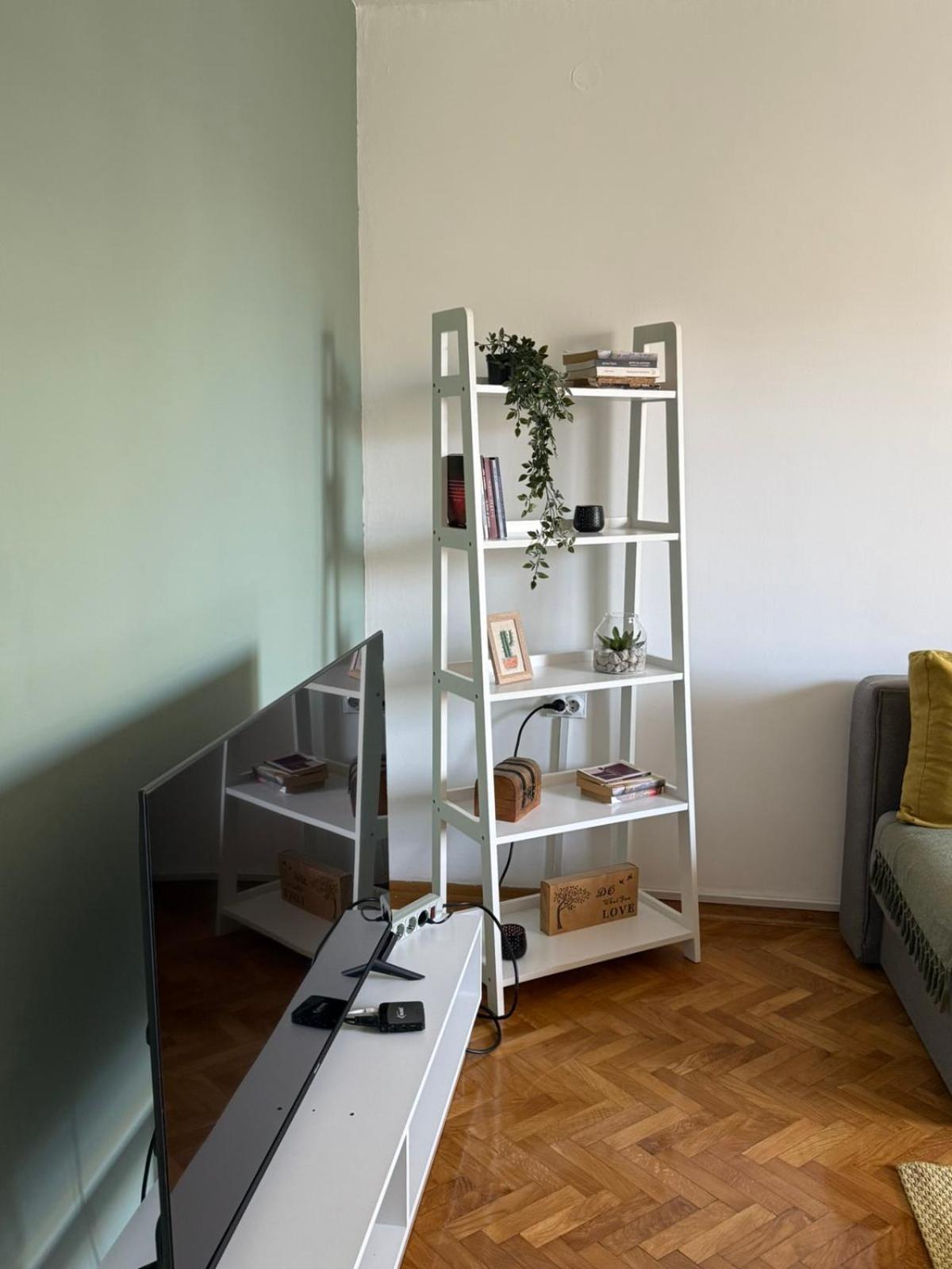 Cosy Apartment In The Heart Of Skopje Esterno foto